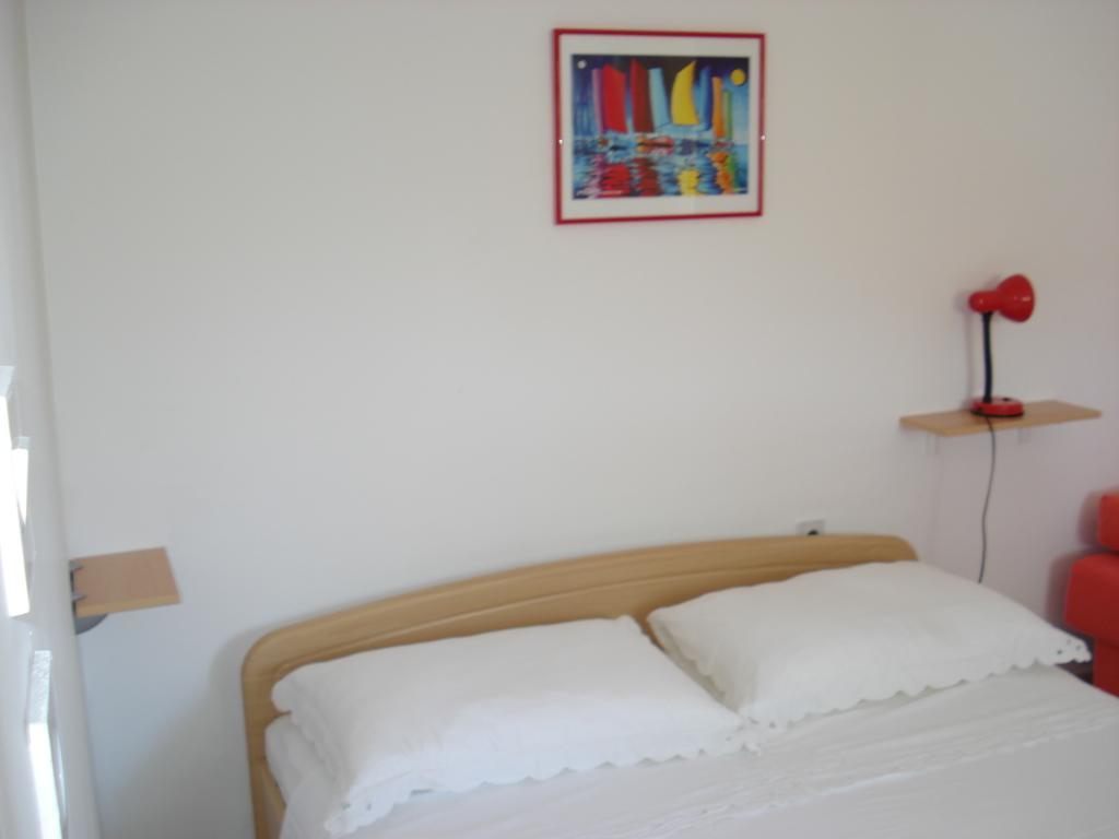 Holiday Home Dora Sutivan Pokój zdjęcie